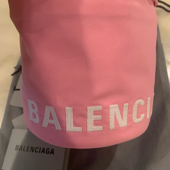 SOLD BALENCIAGA
Wheel XS Drawstring Bucket Bag Pink - Picture 8 of 11